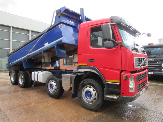 Vehicle Photo 7
