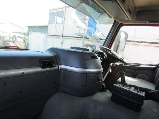 Vehicle Photo 12