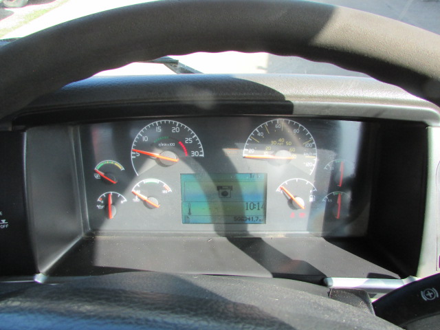 Vehicle Photo 18