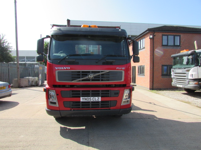 Vehicle Photo 2