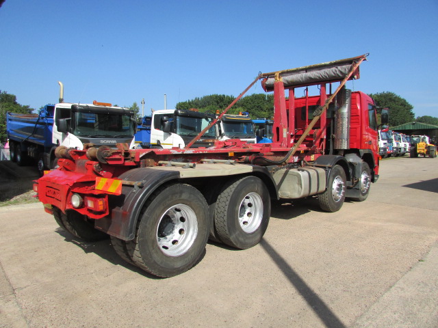 Vehicle Photo 6