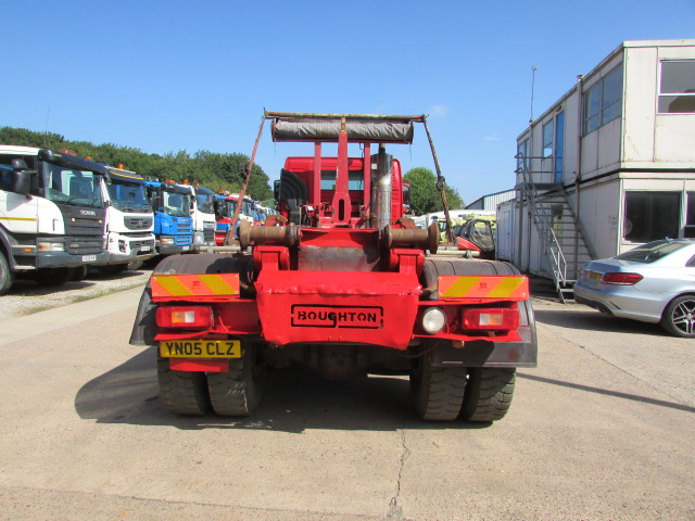 Vehicle Photo 5