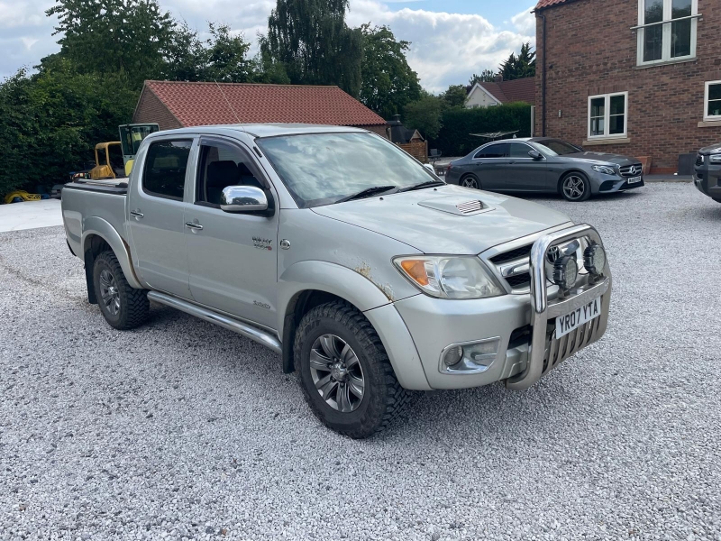TOYOTA HILUX INVINCIBLE 2007 4x4 D-4D PICKUP (YR04 YTA) S/N: 4113