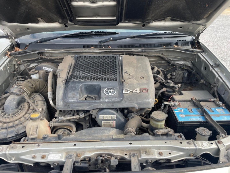 Vehicle Photo 8