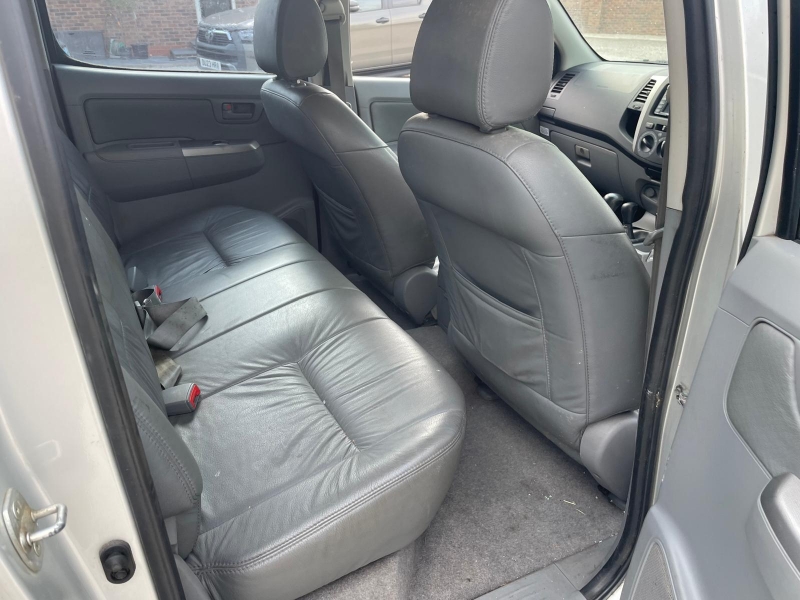 Vehicle Photo 10
