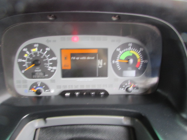 Vehicle Photo 13