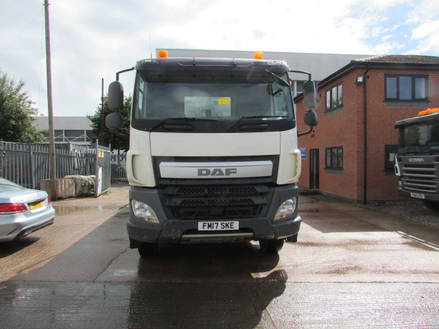 Vehicle Photo 2