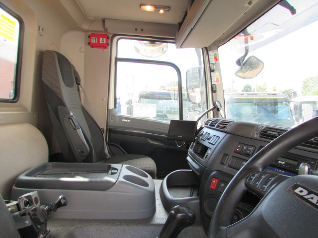 Vehicle Photo 12
