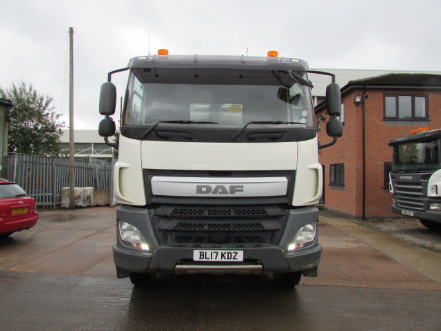 Vehicle Photo 2