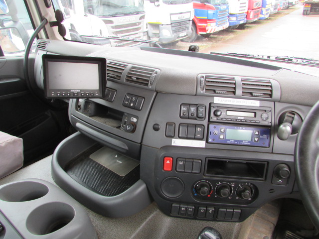 Vehicle Photo 21