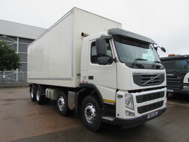 VOLVO FM370 2013 8x4 BOX. (KW13 GWL) S/N: 4112