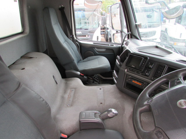 Vehicle Photo 10