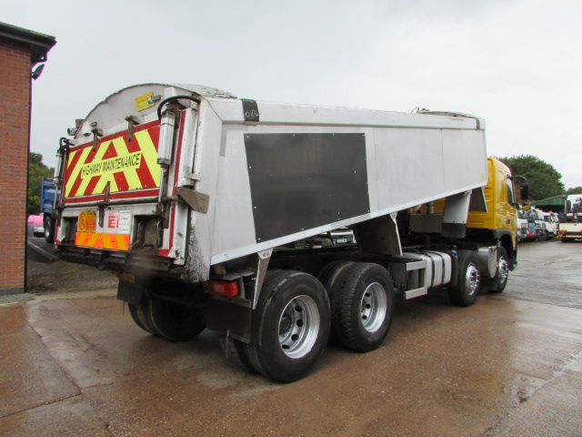 Vehicle Photo 12