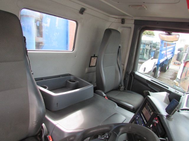 Vehicle Photo 19