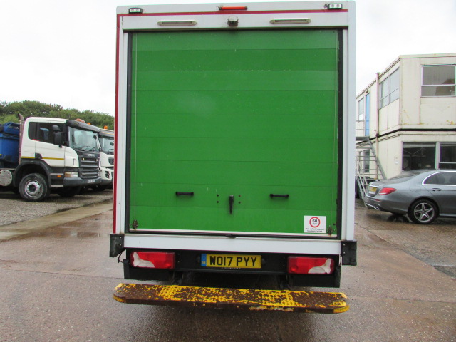Vehicle Photo 9