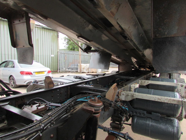 Vehicle Photo 11