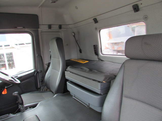 Vehicle Photo 13