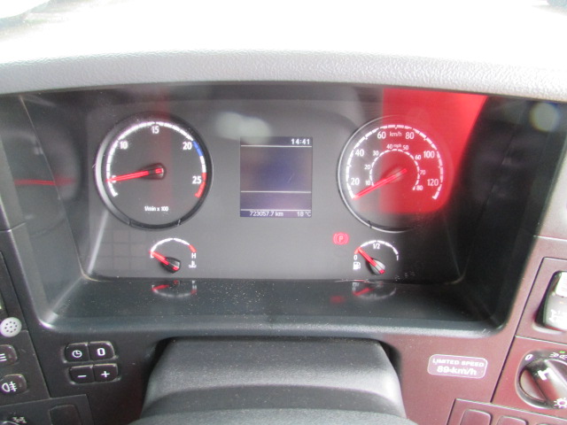 Vehicle Photo 17