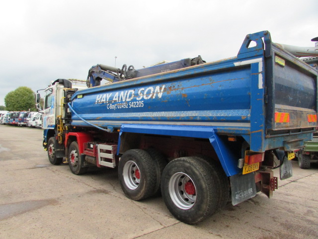 Vehicle Photo 6