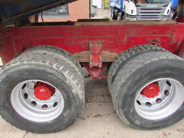 Vehicle Photo 17