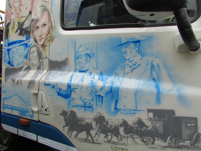 Vehicle Photo 13