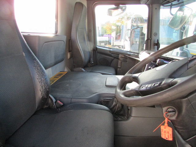 Vehicle Photo 12