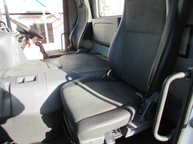 Vehicle Photo 15
