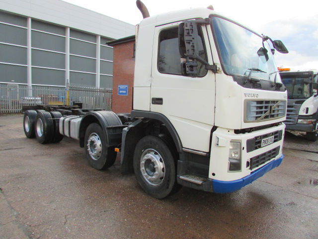 VOLVO FM12 340 8X4 CHASSIS CAB (PN06 CKO) - S/N 4081
