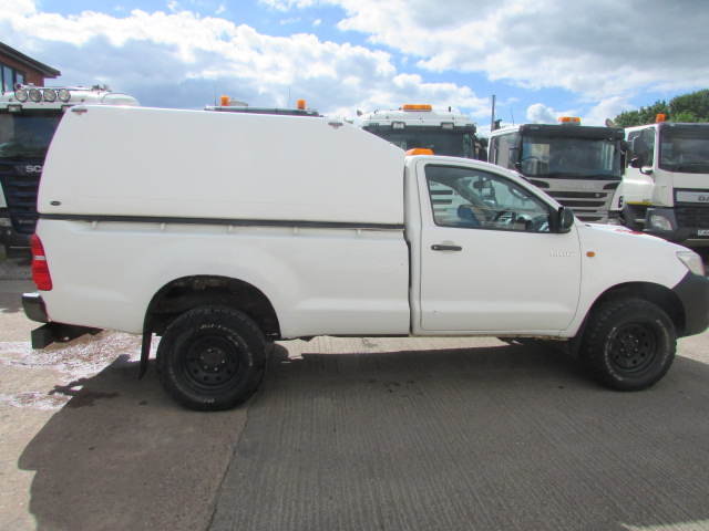 Vehicle Photo 9