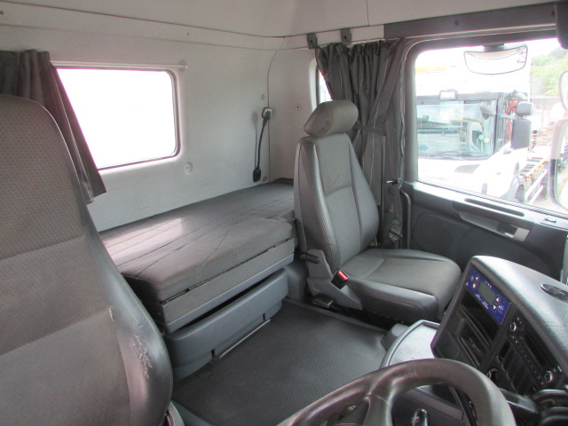 Vehicle Photo 11