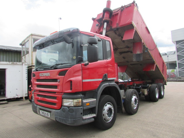 Vehicle Photo 16
