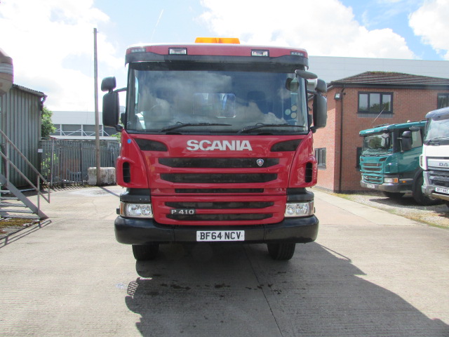 Vehicle Photo 2
