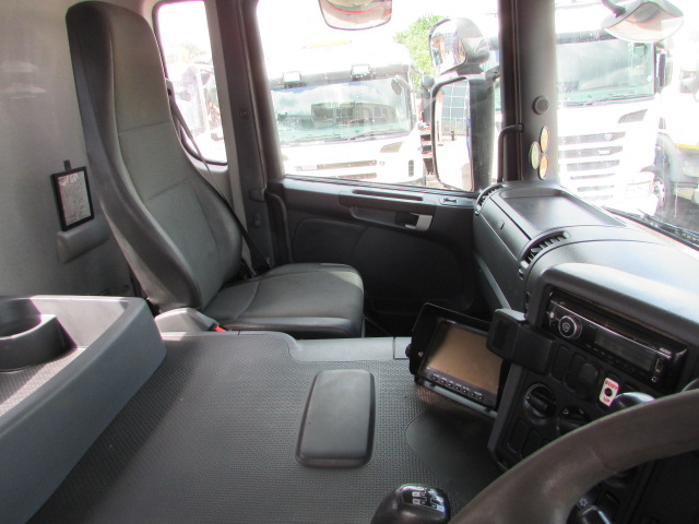 Vehicle Photo 19