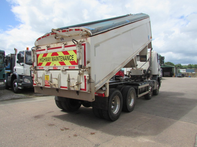 Vehicle Photo 23