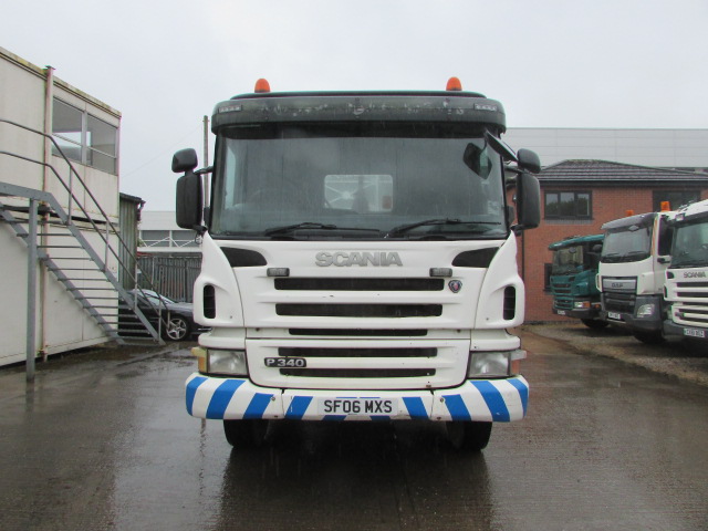 Vehicle Photo 2