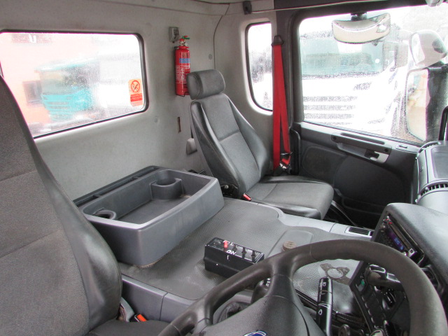 Vehicle Photo 11