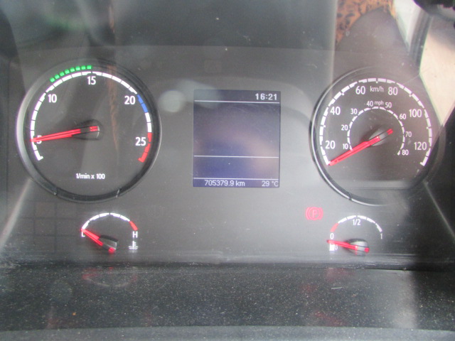 Vehicle Photo 13