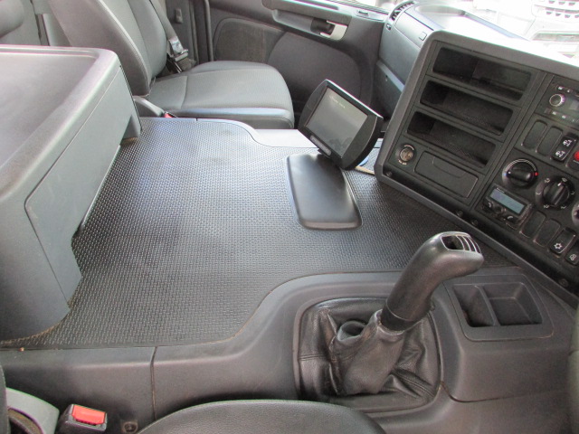 Vehicle Photo 14