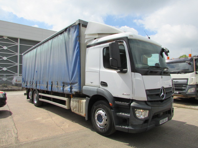 MERCEDES ACTROS 2532 2016 6X2 SLEEPERCAB CURTAINSIDE (KU66 XLA) S/N:4235