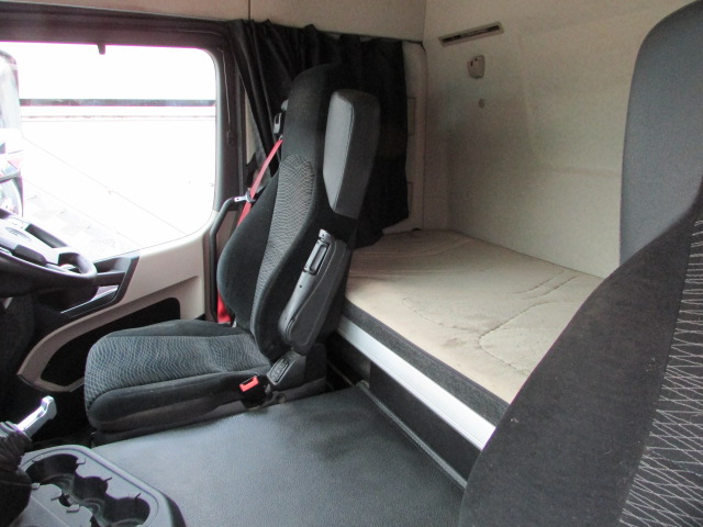 Vehicle Photo 17