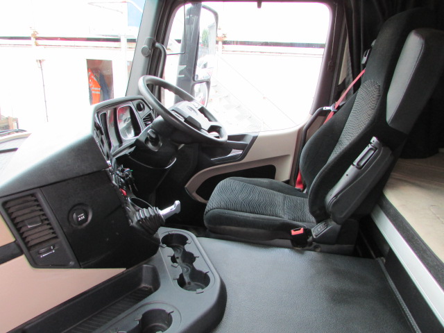 Vehicle Photo 19