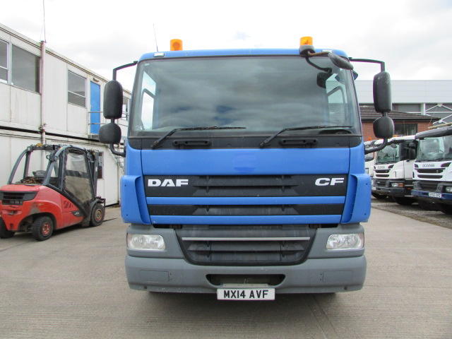 Vehicle Photo 2