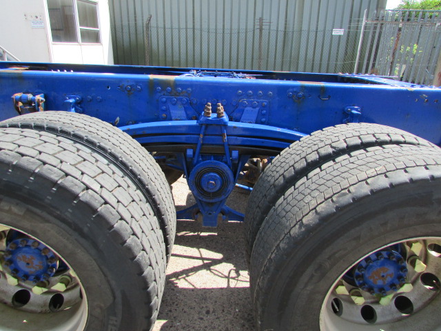 Vehicle Photo 12