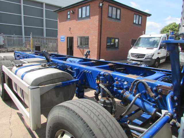 Vehicle Photo 8