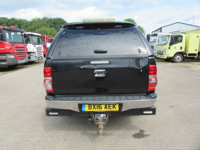 Vehicle Photo 6
