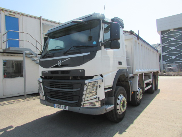 Vehicle Photo 8
