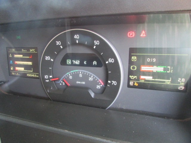 Vehicle Photo 14