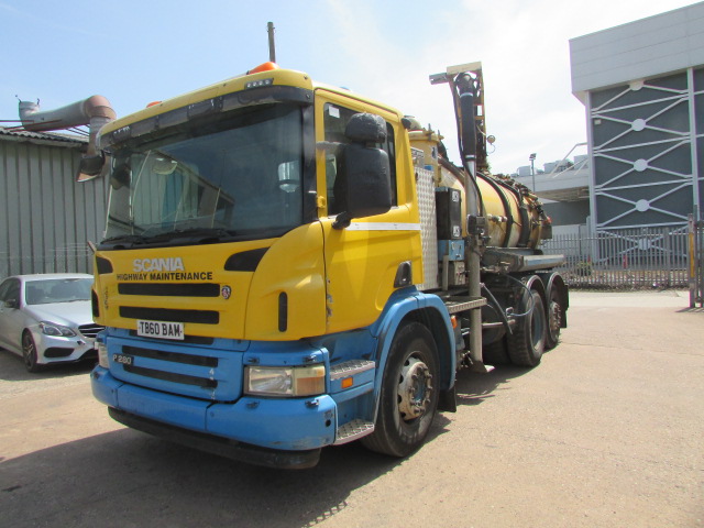 Vehicle Photo 3