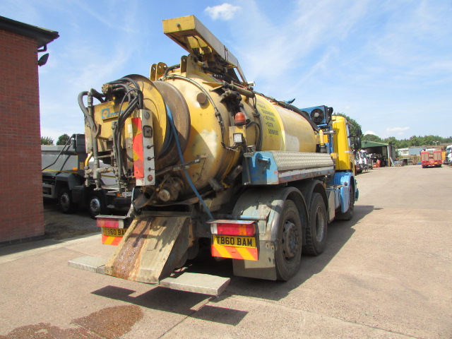 Vehicle Photo 7