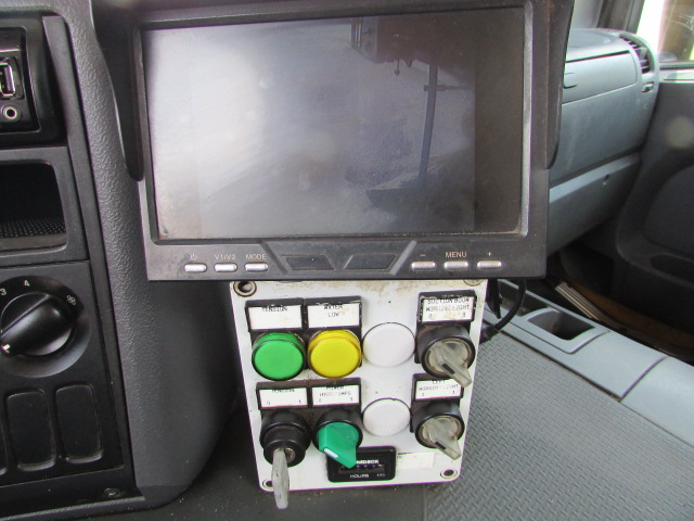 Vehicle Photo 13